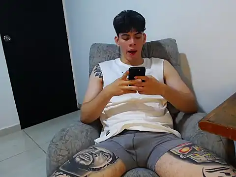 Snapshot of Joshh_miller chatting on February 13, 2026, 4:45 am Joshh miller online show from February 13, 2026, 4:45 am