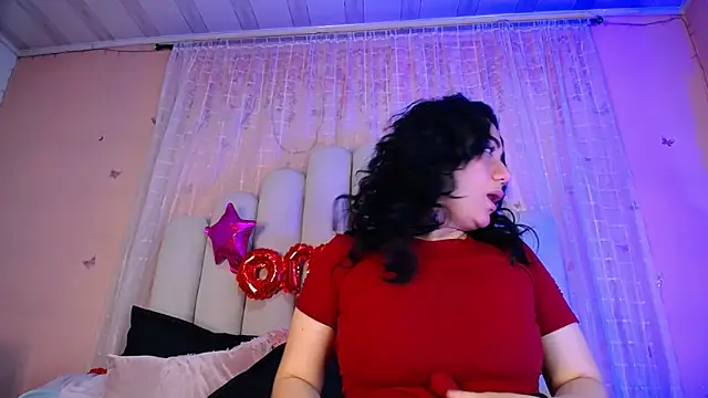 Snapshot of RoseConor_ chatting on February 24, 2026, 3:18 am RoseConor online show from February 24, 2026, 3:18 am