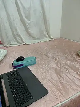 dolunay farah online show from April 26, 2026, 9:39 am