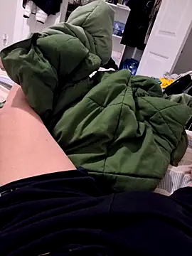 Tom32828 online show from February 28, 2026, 7:19 am