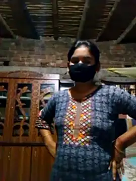 Hot Sweeti online show from March 29, 2026, 9:22 am