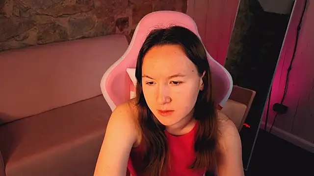 Snapshot of SindieStorm chatting on February 18, 2026, 1:36 am SindieStorm online show from February 18, 2026, 1:36 am