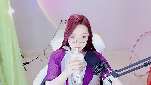 Snapshot of luna-168 chatting on May 9, 2026, 9:12 am luna-168 online show from May 9, 2026, 9:12 am