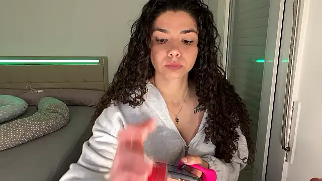 ladymelon online show from April 3, 2026, 5:14 am