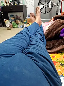 Aafreen999 online show from March 4, 2026, 8:22 am