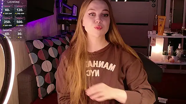 bratwifelina online show from April 18, 2026, 12:07 pm