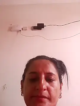 Luna seductora12 online show from March 2, 2026, 12:12 pm