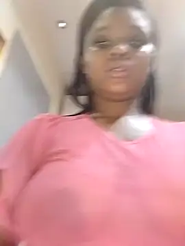 LUNAARXO1 online show from February 8, 2026, 12:19 am