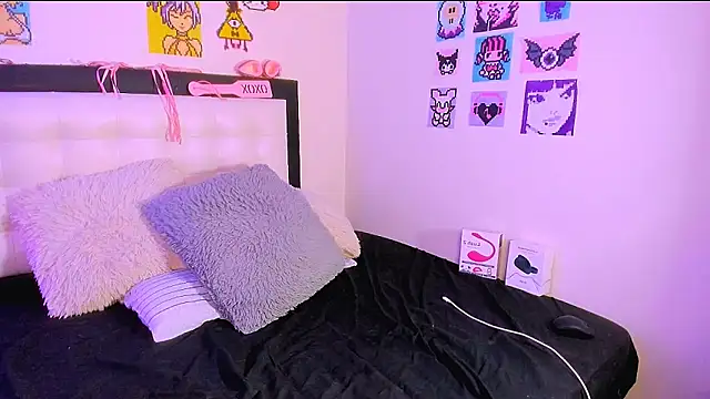 LuanRush  online show from April 15, 2026, 8:09 pm