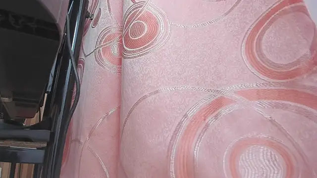 Snapshot of lovely__kiss__ chatting on May 12, 2026, 6:14 pm lovely kiss online show from May 12, 2026, 6:14 pm