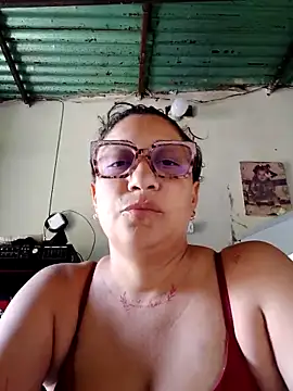 Snapshot of mariacarlota chatting on May 7, 2026, 1:14 pm mariacarlota online show from May 7, 2026, 1:14 pm