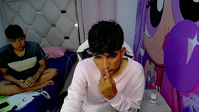 Maxwell boys online show from February 9, 2026, 3:37 am