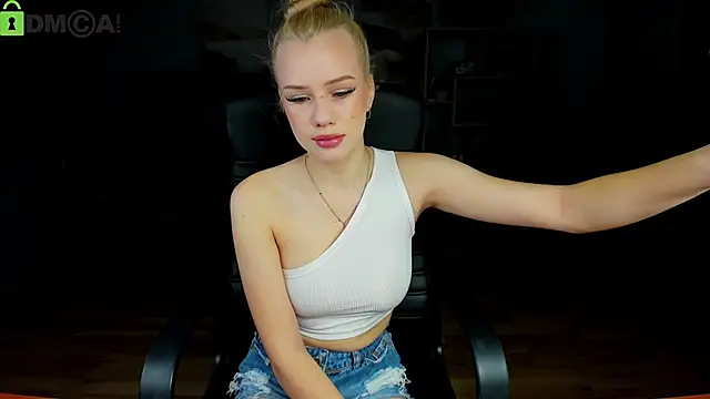 Snapshot of Stacy_Western chatting on February 13, 2026, 6:57 am Stacy Western online show from February 13, 2026, 6:57 am