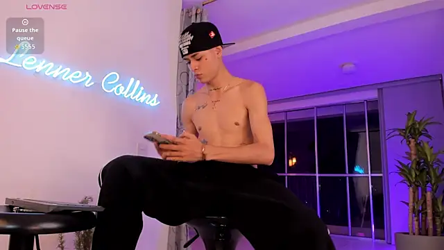 LennerCollins  online show from April 12, 2026, 8:28 am