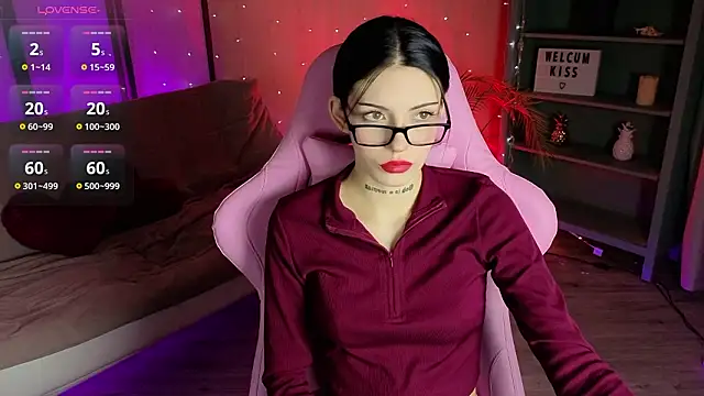 Kelly  Bunny online show from February 28, 2026, 5:40 am