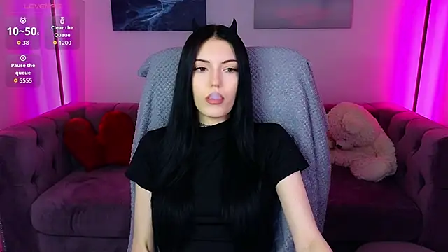 Kelly  Bunny online show from February 7, 2026, 10:34 am