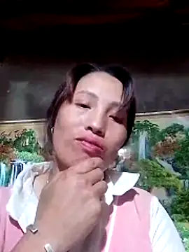 Snapshot of Gummiesu chatting on May 9, 2026, 1:47 pm Gummiesu online show from May 9, 2026, 1:47 pm