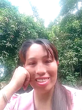 Snapshot of Gummiesu chatting on May 17, 2026, 1:38 am Gummiesu online show from May 17, 2026, 1:38 am