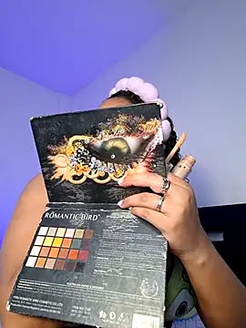 Snapshot of curly_girl_31 chatting on February 9, 2026, 6:06 pm curly girl 31 online show from February 9, 2026, 6:06 pm