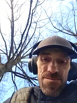 Snapshot of BlnAktivGay chatting on March 1, 2026, 1:33 pm BlnAktivGay online show from March 1, 2026, 1:33 pm