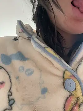 Snapshot of Cheating-wife chatting on February 4, 2026, 7:25 am Cheating-wife online show from February 4, 2026, 7:25 am