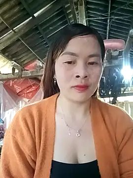 Bling sexy online show from April 6, 2026, 1:45 am