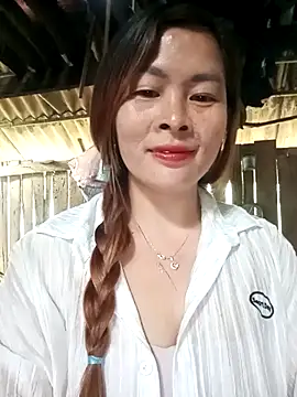 Bling sexy online show from April 1, 2026, 3:41 am