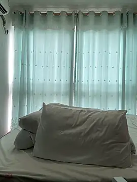 ruanruan05 online show from March 8, 2026, 2:04 am