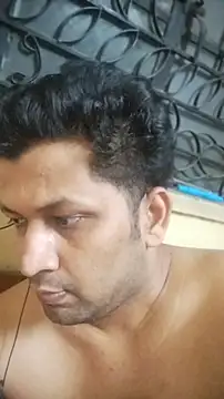 Pravin9562 online show from May 6, 2026, 6:34 pm