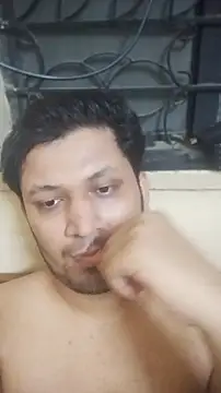 Pravin9562 online show from May 13, 2026, 2:13 pm