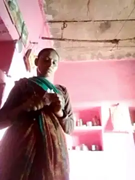 Snapshot of Juli_rathore chatting on February 26, 2026, 2:55 am Juli rathore online show from February 26, 2026, 2:55 am