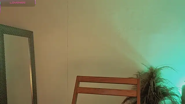 fransheskarossi online show from March 25, 2026, 12:15 pm