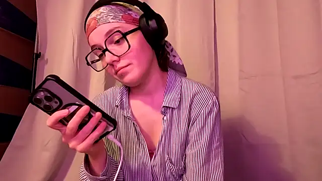 ju juliette online show from April 28, 2026, 9:41 pm