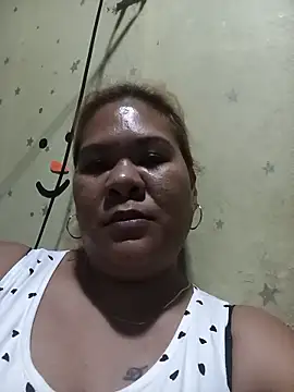 queen lovely69 online show from January 17, 2026, 12:42 pm