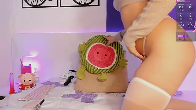 IZzyBellxX  online show from February 17, 2026, 7:44 pm