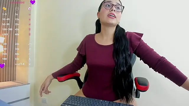 Snapshot of BELLA_STONE3 chatting on February 26, 2026, 7:47 pm BELLA STONE3 online show from February 26, 2026, 7:47 pm