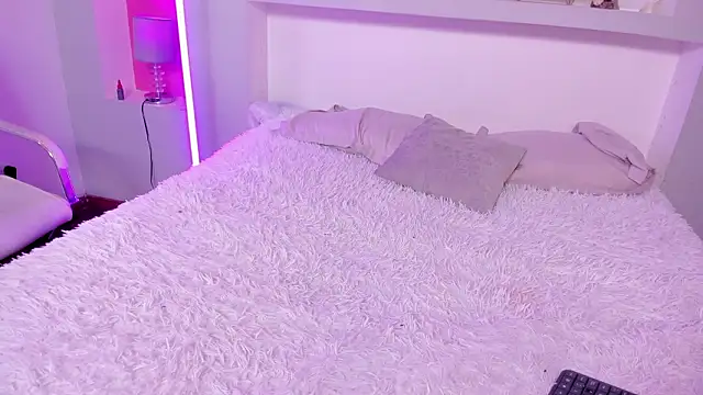 Rosy Sweet online show from February 2, 2026, 11:42 am