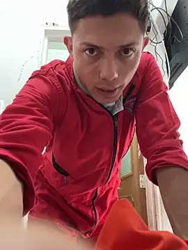 santiObrero online show from March 24, 2026, 5:13 pm