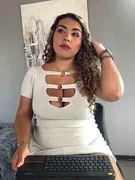 TianaRios Pink online show from March 11, 2026, 7:30 pm