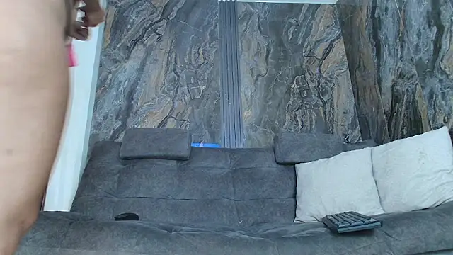 Adynrousse online show from March 10, 2026, 1:26 pm