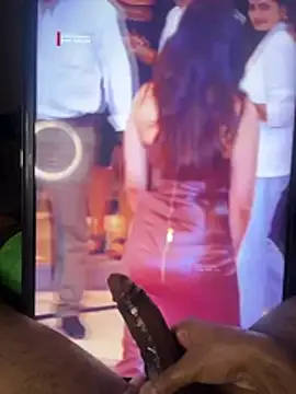 JUICYHARDICK online show from March 26, 2026, 9:24 pm