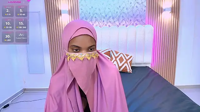 Amira Alzahra online show from March 14, 2026, 5:13 am