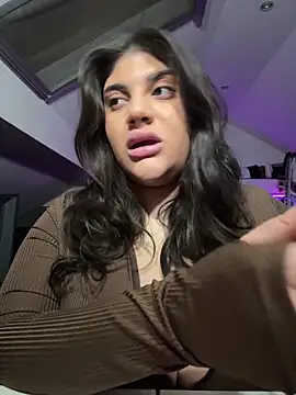 MinaKhalina online show from February 2, 2026, 5:56 pm