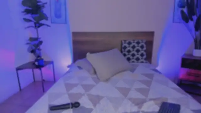 KaryMooon online show from March 29, 2026, 7:48 pm