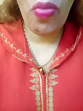 Snapshot of Naughty-Yousra chatting on May 16, 2026, 12:26 pm Naughty-Yousra online show from May 16, 2026, 12:26 pm