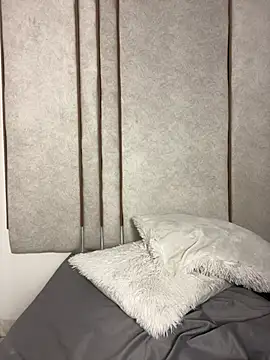 lilithdya online show from February 17, 2026, 11:35 pm