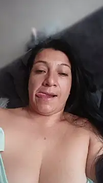 Katysaez online show from June 18, 2026, 6:02 pm