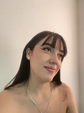 Snapshot of Melody_rousse__ chatting on February 20, 2026, 7:38 pm Melody rousse online show from February 20, 2026, 7:38 pm