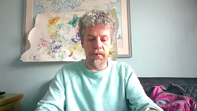 chiichii23 online show from March 19, 2025, 9:28 am