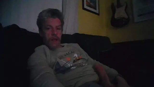 chiichii23 online show from March 12, 2025, 10:50 pm